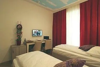 Hotel Kavun Munich Germany